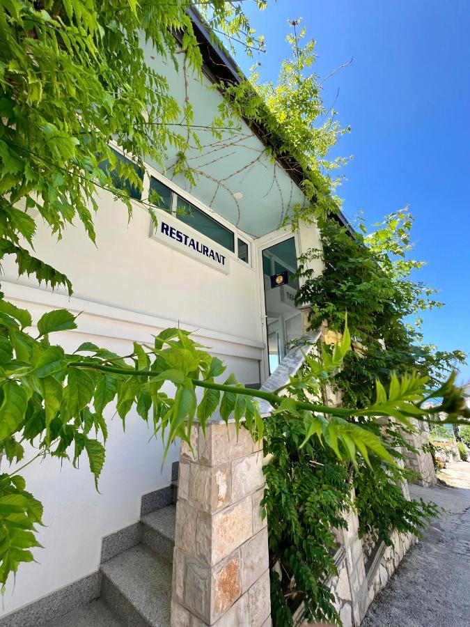 Apartments Amina Ulcinj Exterior foto